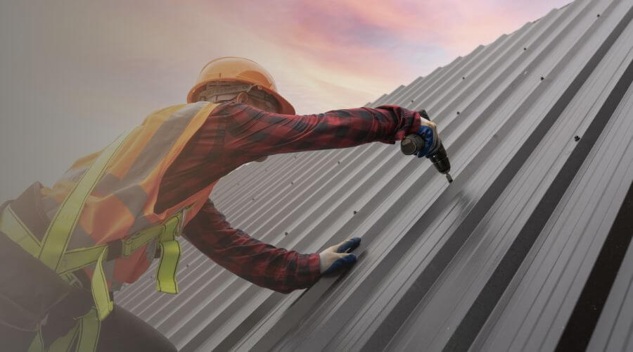 Expert Emergency Roof Repairs services in Arapahoe, NE